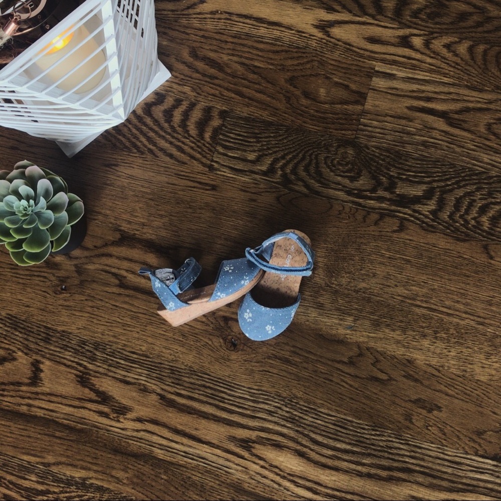 Carter’s Baby Sandal Wedges Size 5 Kids’ Shoes